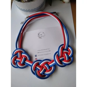 Piros fehér kék kelta csomós paracord nyaklánc