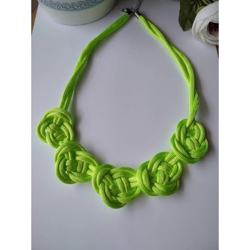 Neon zöld kelta csomós nyaklánc
