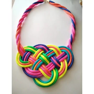 Paracord nyaklánc szivárvány