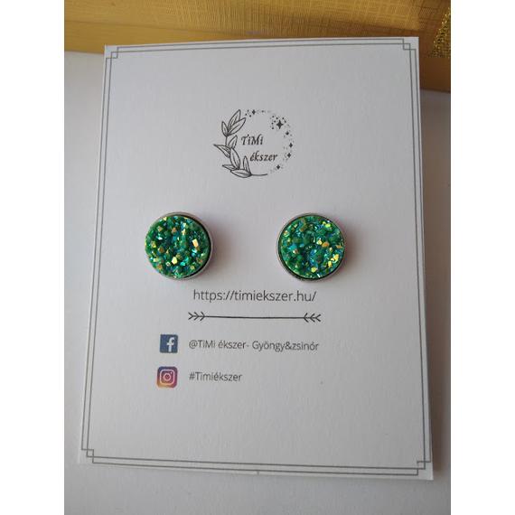 Zöld rücskös druzy fülbevaló 12 mm